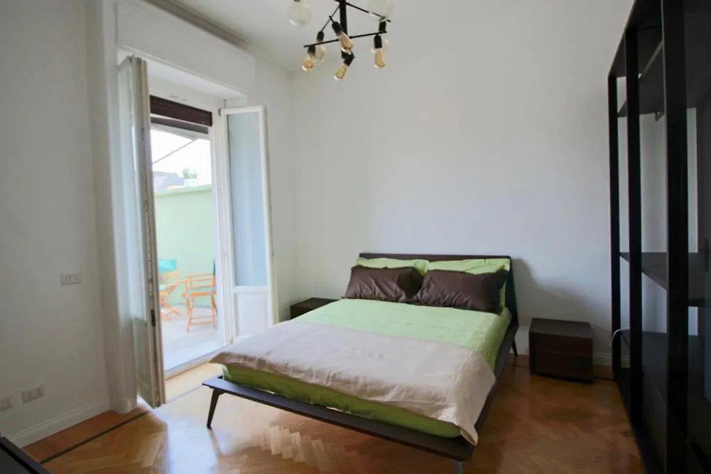 Apartman Lacaralele1 Milánó Olaszország